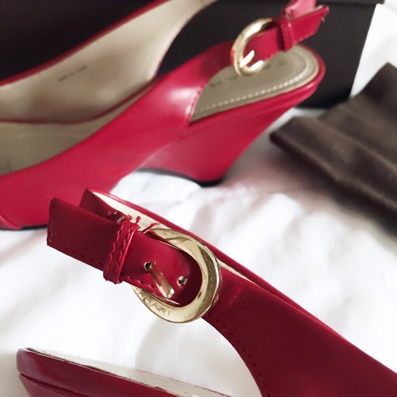 Elie Tahari red patent leather pumps - Picture 6 of 6